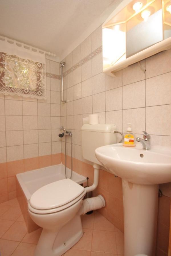 Apartments And Rooms With Parking Space Cunski, Losinj - 2498 المظهر الخارجي الصورة