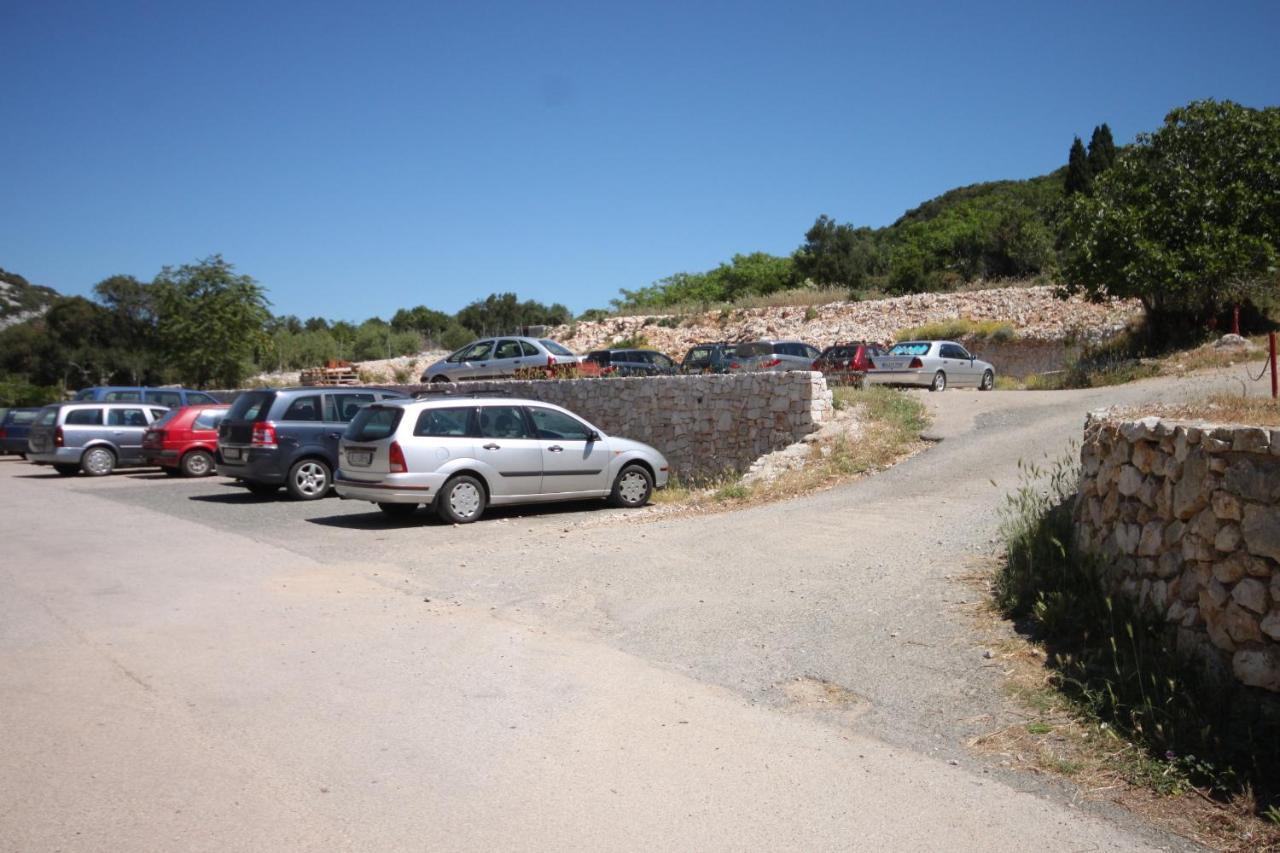 Apartments And Rooms With Parking Space Cunski, Losinj - 2498 المظهر الخارجي الصورة